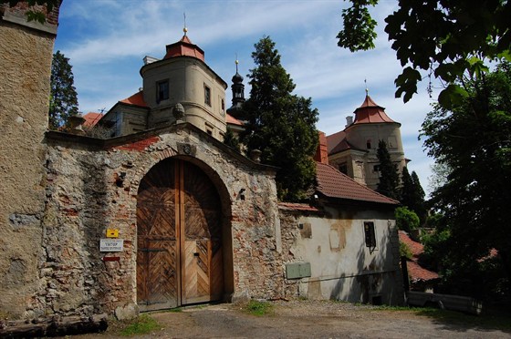 Jezeří Castle