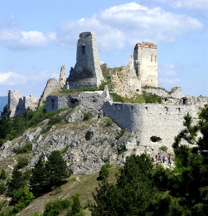 Čachtice Castle – Ladislav Pex Sanctus